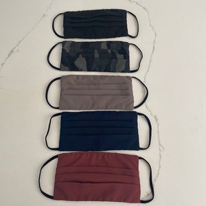 3/$10 Athleta kids fabric washable face masks